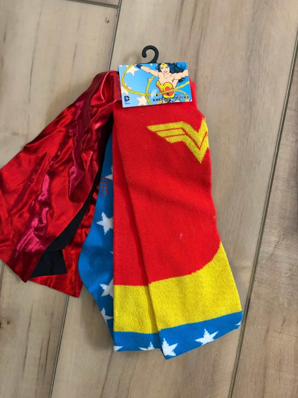 Bioworld Wonder Woman Red Yellow Blue Cape & Knee High Socks Set